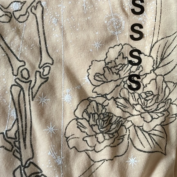 Mighty Fine Skeleton and roses Tshirt Size Small (NWT) - Picture 5 of 5